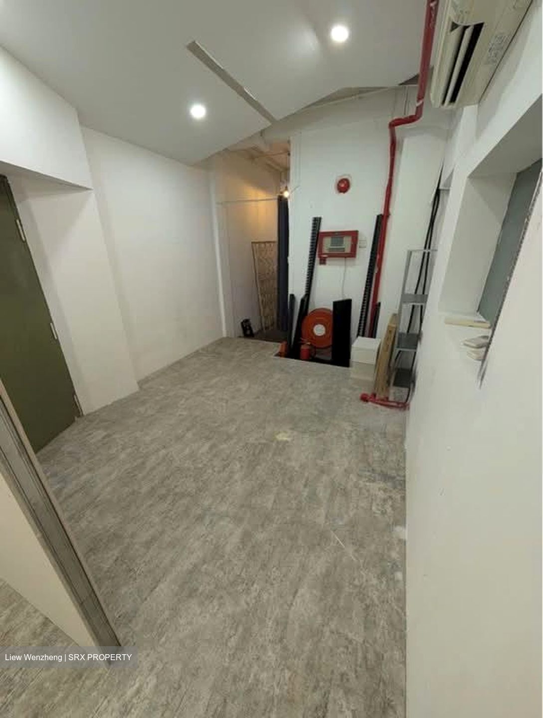 Seah Street (D7), Shop House #573663121